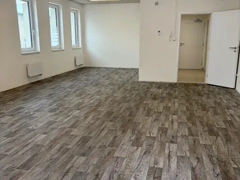 Pronájem kanceláře, Odolena Voda, Květnová, 58 m2