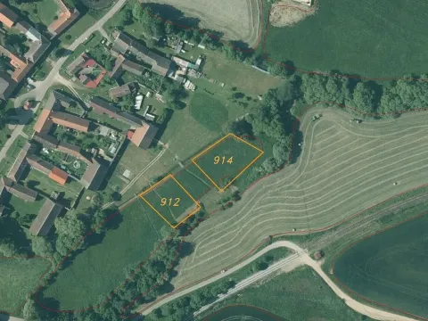 Prodej pozemku, Peč - Urbaneč, 1863 m2