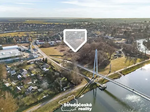 Prodej komerčního pozemku, Čelákovice, 1686 m2