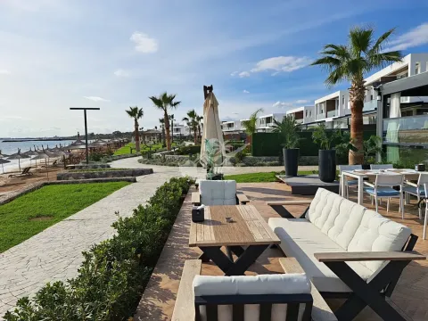 Prodej bytu 2+kk, Trikomo, Kypr, 54 m2