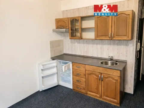 Pronájem bytu 1+kk, Nejdek, J. A. Gagarina, 20 m2