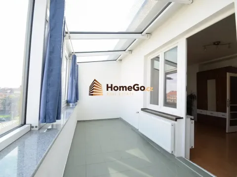 Pronájem bytu 1+kk, Praha - Nusle, U gymnázia, 47 m2