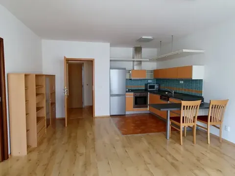 Pronájem bytu 2+kk, Praha - Holešovice, Poupětova, 51 m2