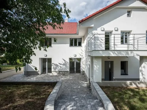 Prodej rodinného domu, Kamenice - Těptín, Táhlá, 236 m2