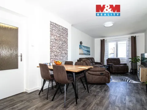 Prodej bytu 3+kk, Bečváry, 72 m2