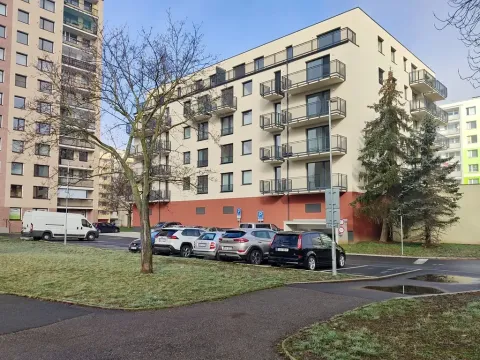 Pronájem bytu 2+kk, Beroun, Na Náhonu, 57 m2