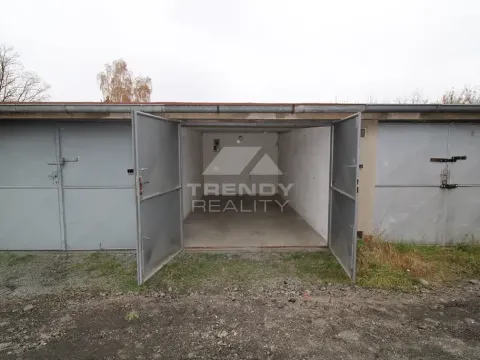 Pronájem garáže, Plzeň, Na Cihlářce, 15 m2
