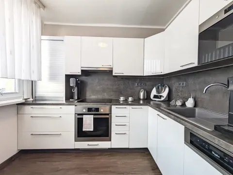 Pronájem bytu 3+kk, Mladá Boleslav, U stadionu, 81 m2