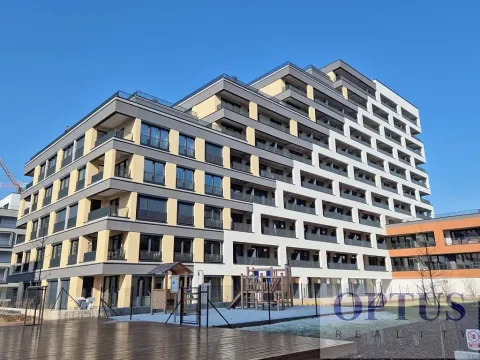 Pronájem bytu 1+kk, Praha - Hloubětín, Poděbradská, 32 m2