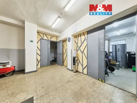 Prodej skladu, Trutnov - Horní Staré Město, 1667 m2