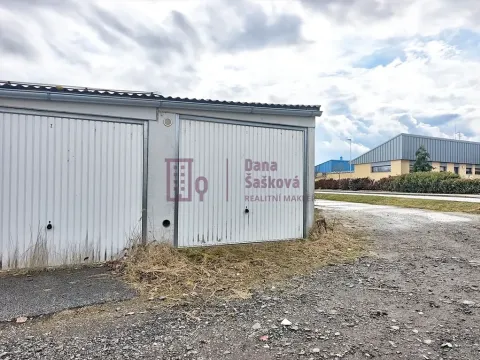 Pronájem garáže, Jindřichův Hradec, Landfrasova, 17 m2