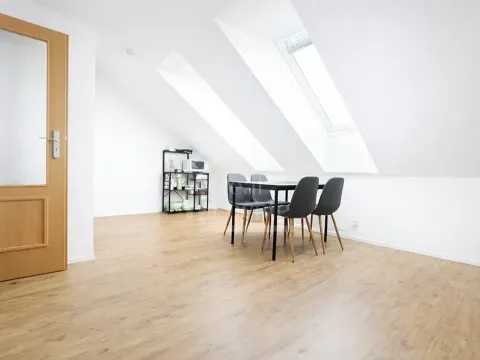 Pronájem bytu 2+kk, Praha - Prosek, Na vyhlídce, 61 m2
