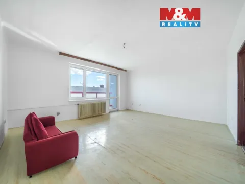 Prodej bytu 3+1, Domažlice, Ladova, 76 m2