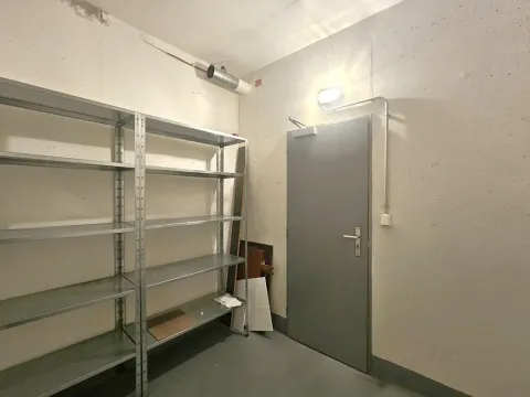 Pronájem komerční, Praha - Letňany, Pavla Beneše, 4 m2