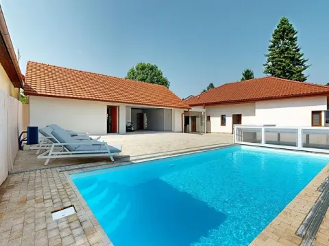 Prodej rodinného domu, Praha - Pitkovice, Žampiónová, 190 m2