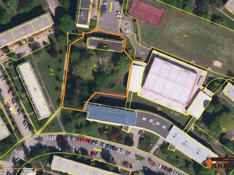 Prodej komerčního pozemku, Havířov, Komunardů, 3935 m2