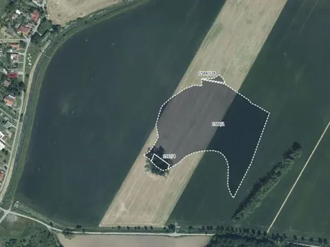 Prodej pole, Týnec, 18563 m2