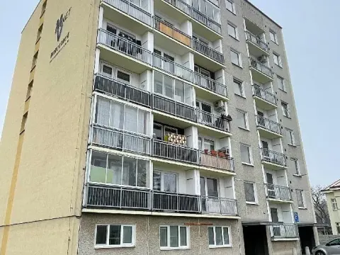 Pronájem bytu 1+kk, Pardubice, Trnovská, 36 m2