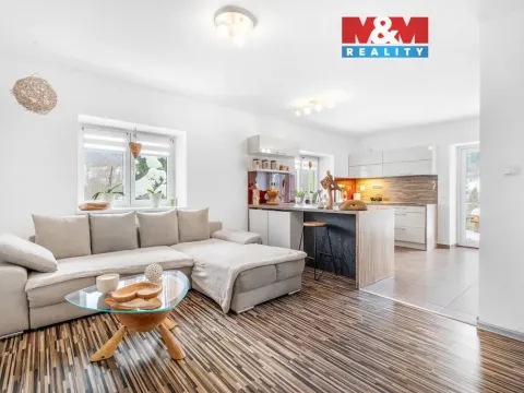 Prodej rodinného domu, Tanvald, Poštovní, 179 m2