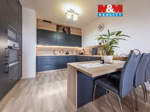 Prodej bytu 3+kk, Chýnov, Slunečný vrch, 80 m2