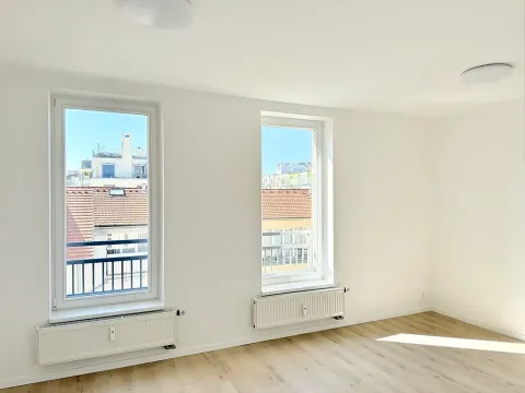 Prodej bytu 1+kk, Praha - Holešovice, Na Maninách, 26 m2