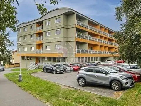 Pronájem bytu 2+kk, Praha - Hloubětín, Slévačská, 46 m2