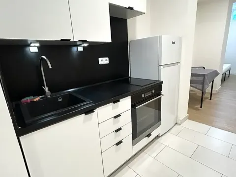 Pronájem bytu 1+1, Praha - Radotín, Vrážská, 37 m2