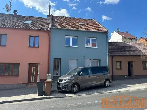 Pronájem bytu 2+1, Uherský Brod, Horní Valy, 42 m2