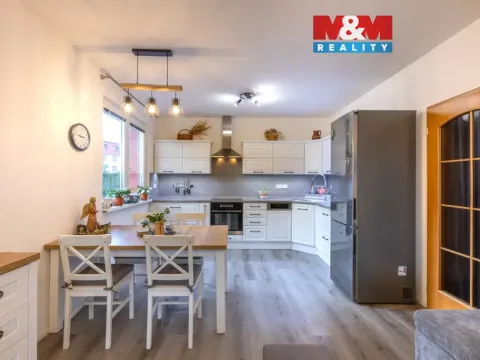Prodej bytu 2+kk, Kosmonosy, Pionýrů, 62 m2