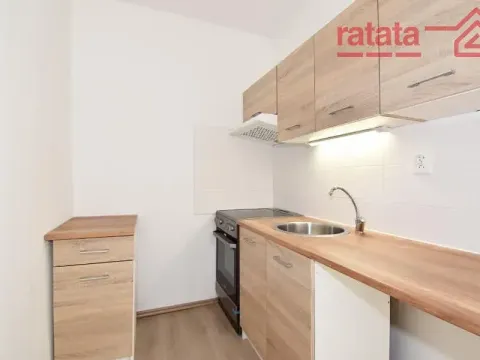 Pronájem bytu 2+kk, Most, Komořanská, 40 m2