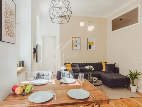 Pronájem bytu 2+kk, Praha, Pernerova, 59 m2