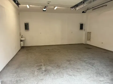 Pronájem garáže, Brno, Bratislavská, 36 m2