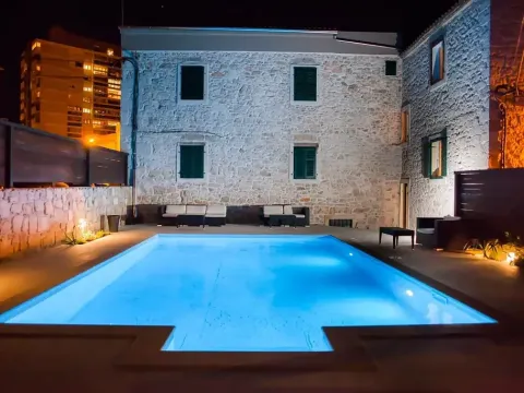 Prodej ubytování, Bilice, Chorvatsko, 387 m2