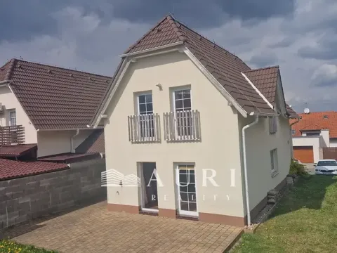 Prodej rodinného domu, Jesenice, Šeříková, 108 m2