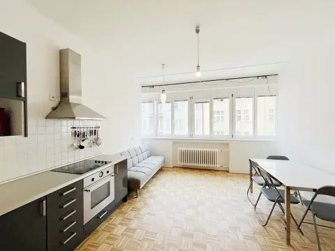Pronájem bytu 2+kk, Praha - Vinohrady, Velehradská, 59 m2
