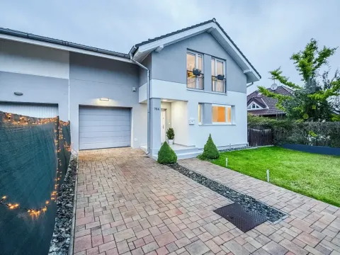 Prodej vily, Bašť, Kostelecká, 145 m2