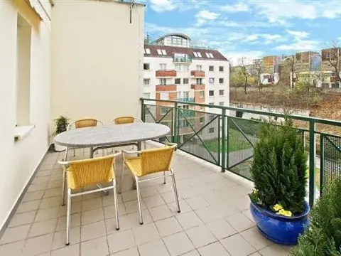 Pronájem bytu 3+kk, Praha - Žižkov, Pod Parukářkou, 75 m2