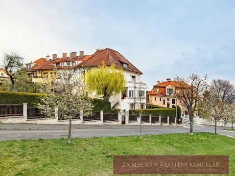 Prodej bytu 3+1, Praha - Dejvice, Za Hanspaulkou, 60 m2