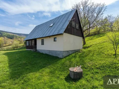 Prodej chalupy, Lopeník, 132 m2