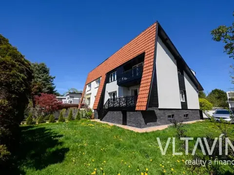 Prodej rodinného domu, Praha - Horní Počernice, Jeřická, 232 m2