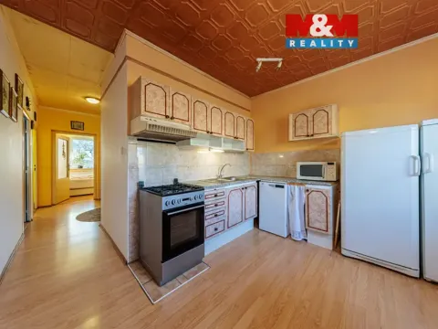 Prodej bytu 3+1, Rotava, Sídliště, 67 m2