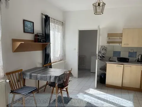 Pronájem pokoje, Praha - Vinohrady, 19 m2