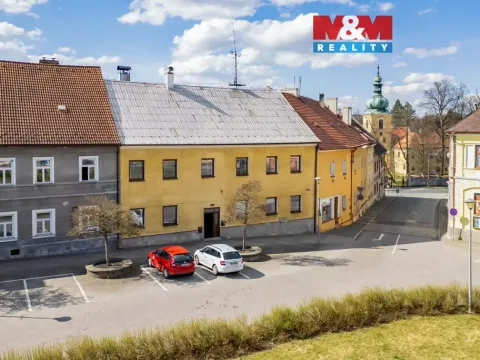Prodej činžovního domu, Doksy, náměstí Republiky, 235 m2