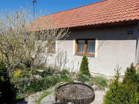 Prodej rodinného domu, Nový Knín, Na Vyšehradě, 71 m2