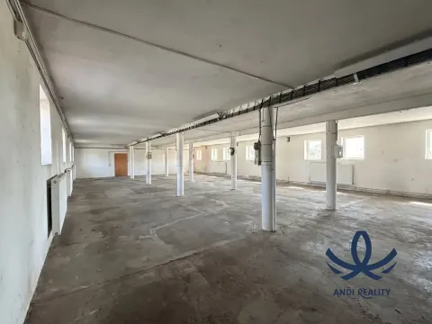 Pronájem skladu, Všejany, 253 m2