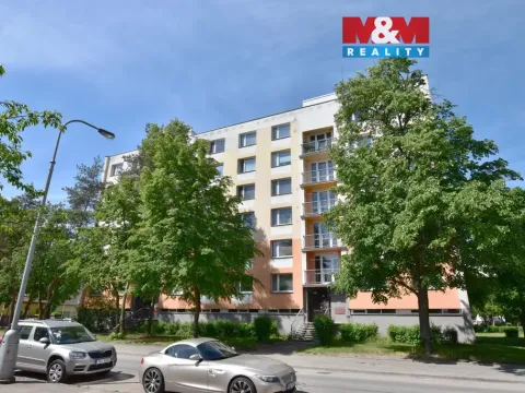 Pronájem bytu 2+kk, Hradec Králové - Nový Hradec Králové, Brožíkova, 34 m2