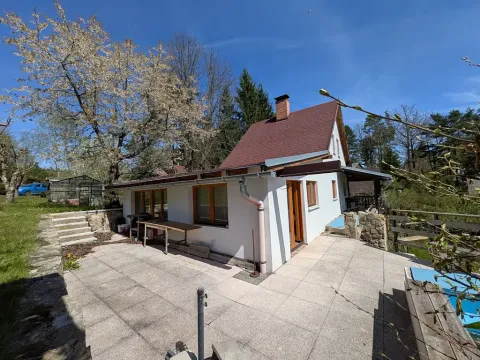 Prodej chaty, Lásenice, 140 m2
