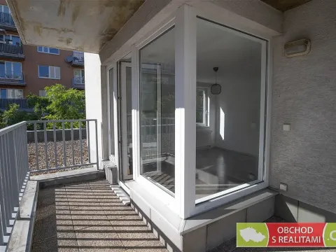 Pronájem bytu 2+kk, Praha, Janýrova, 58 m2