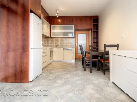 Pronájem bytu 2+1, Praha - Žižkov, Přemyslovská, 74 m2