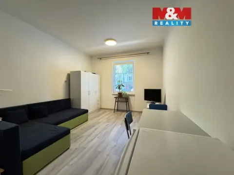 Pronájem bytu 1+kk, Zlín, Kvítková, 23 m2
